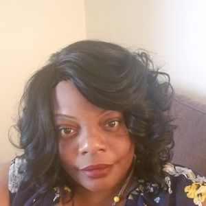 Meet your Posher, Tandra